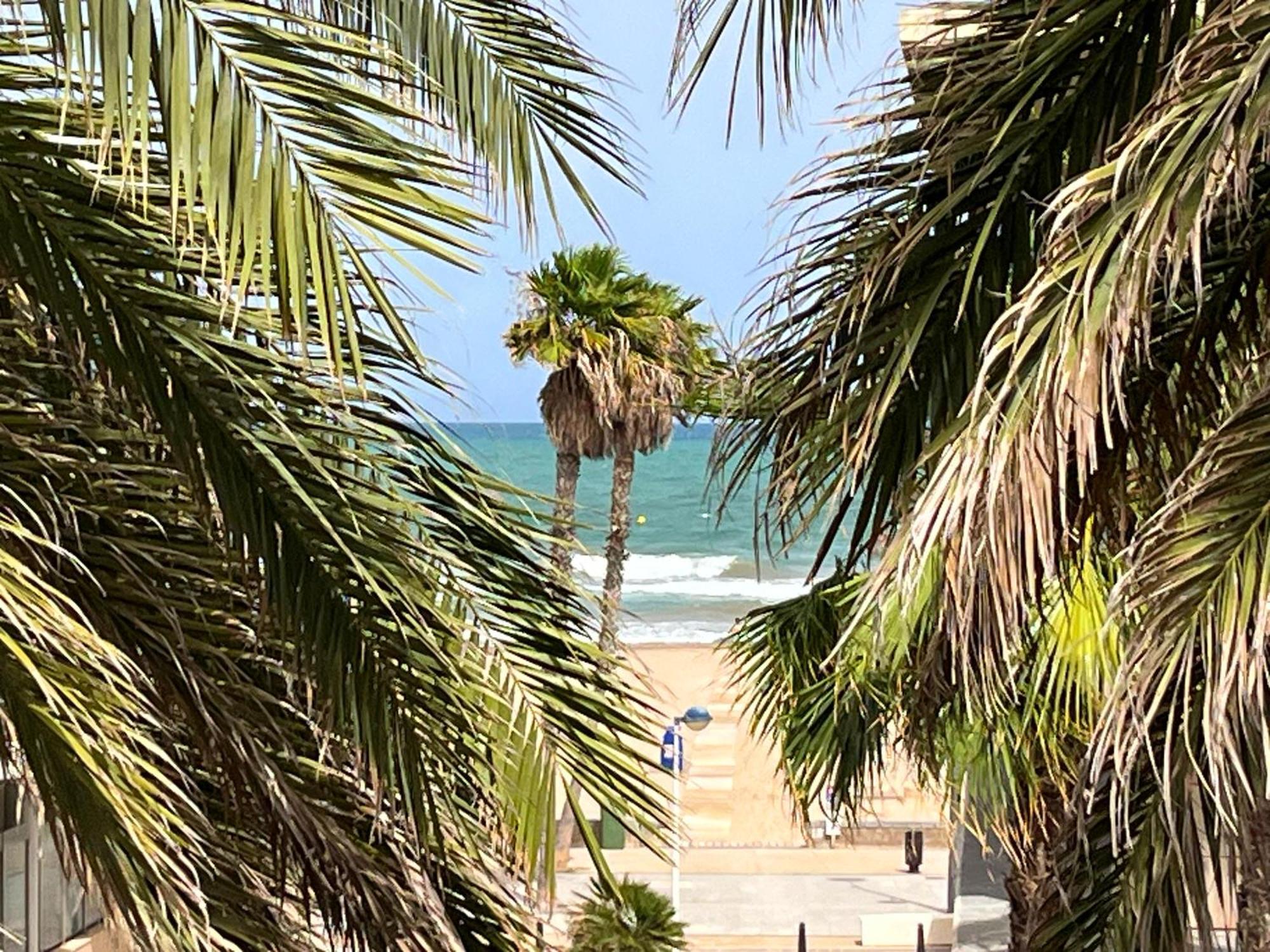 Stylish Well-Connected Beachfront Flat Βαλένθια Εξωτερικό φωτογραφία