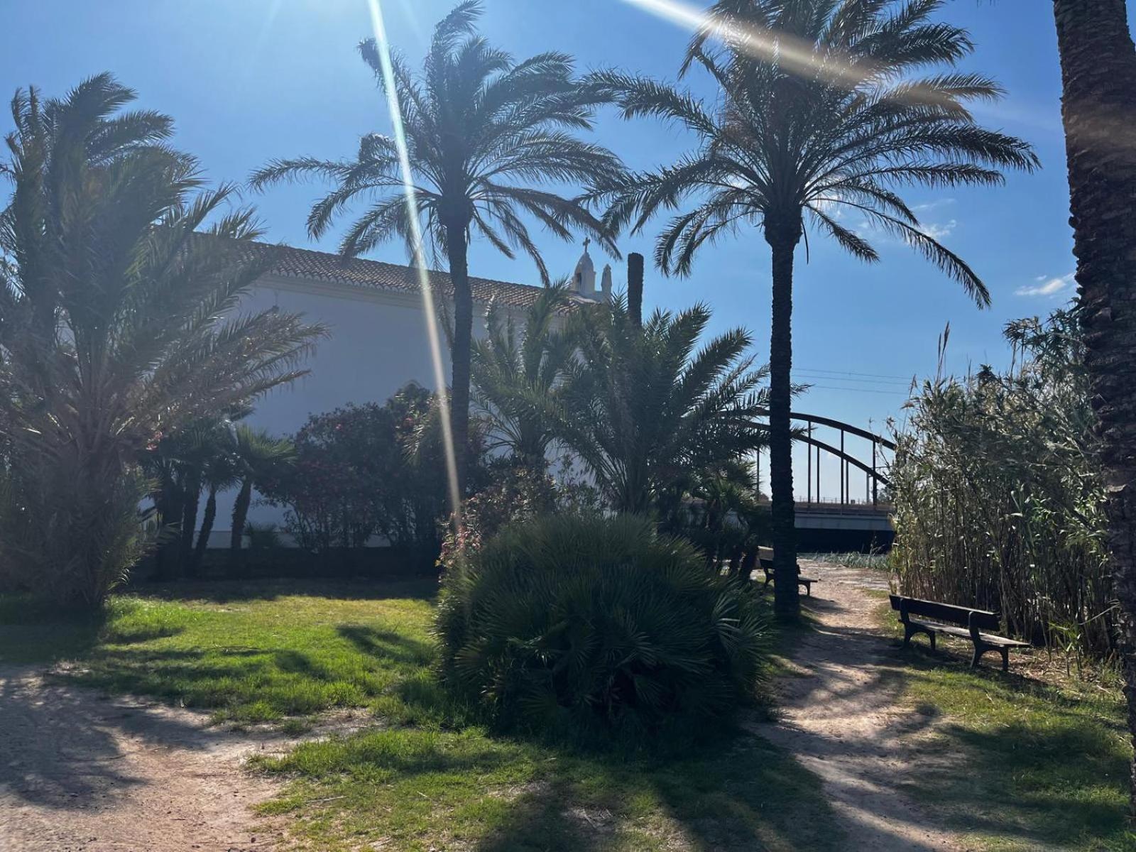 Stylish Well-Connected Beachfront Flat Βαλένθια Εξωτερικό φωτογραφία